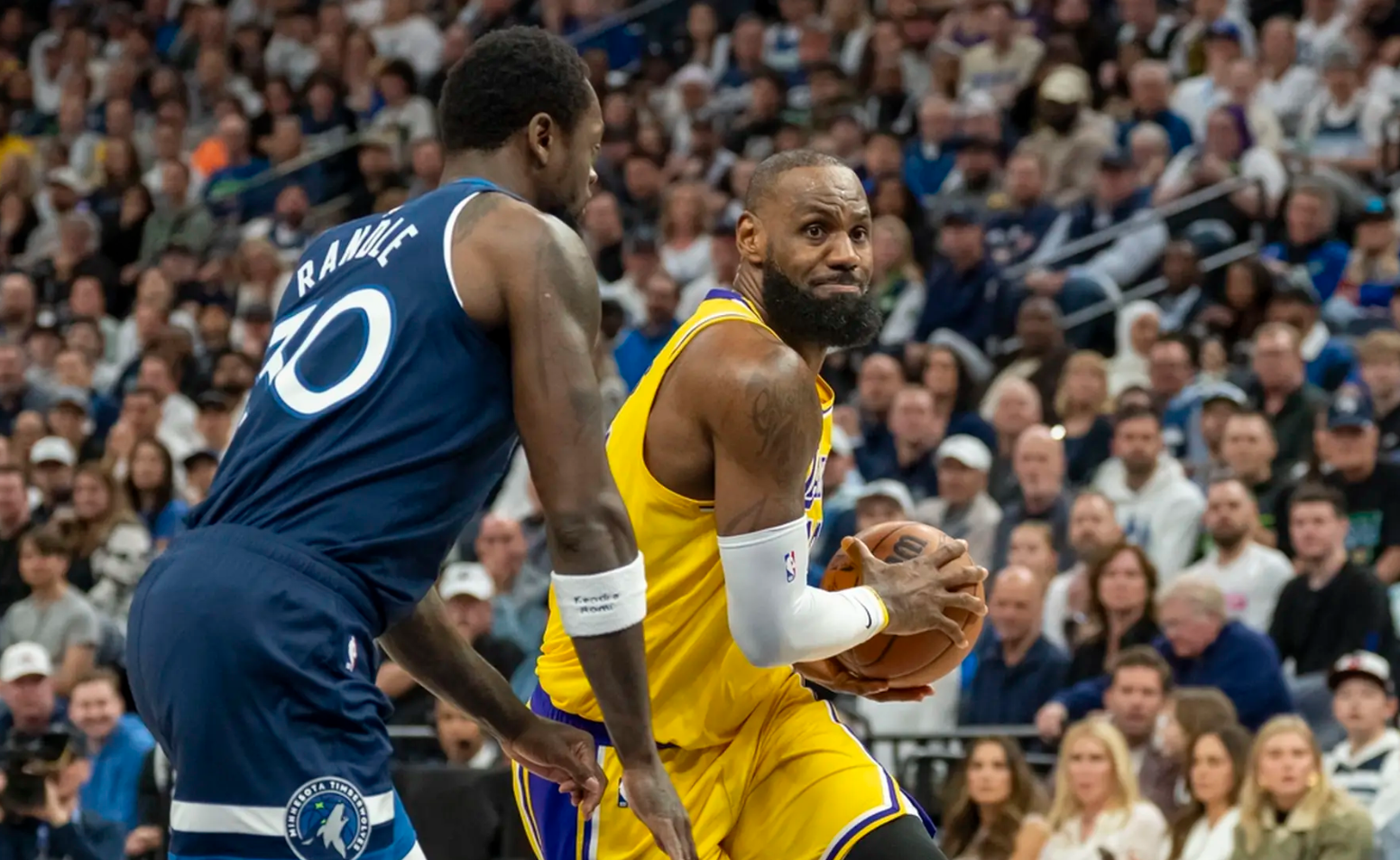 c7娱乐官网-湖人队替补得分爆发，助球队取胜(湖人队替补阵容)